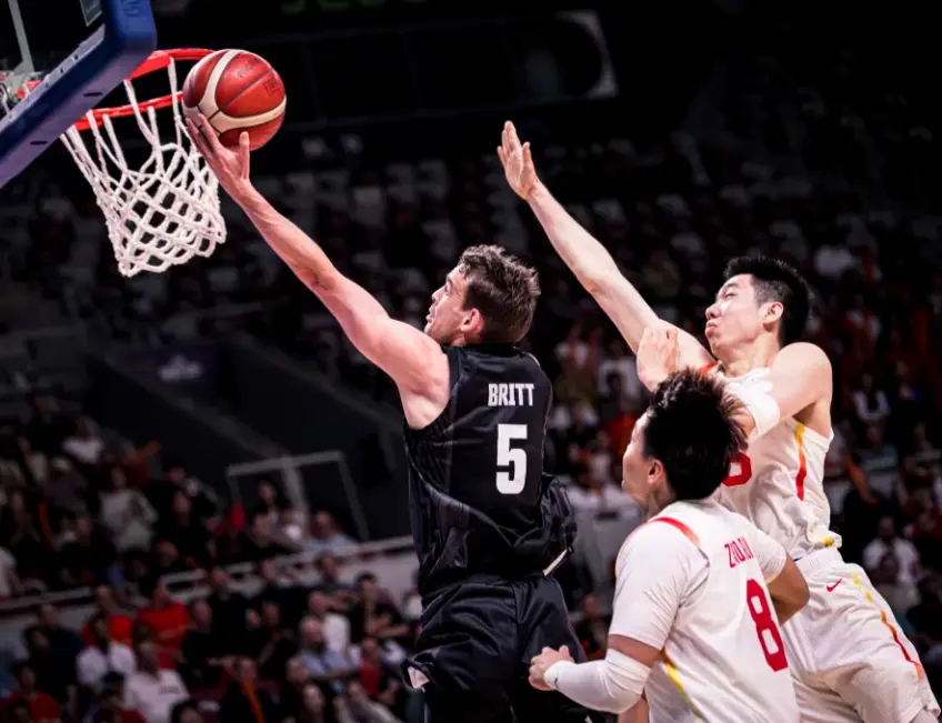 投篮很精准, 比赛, 米尔纳