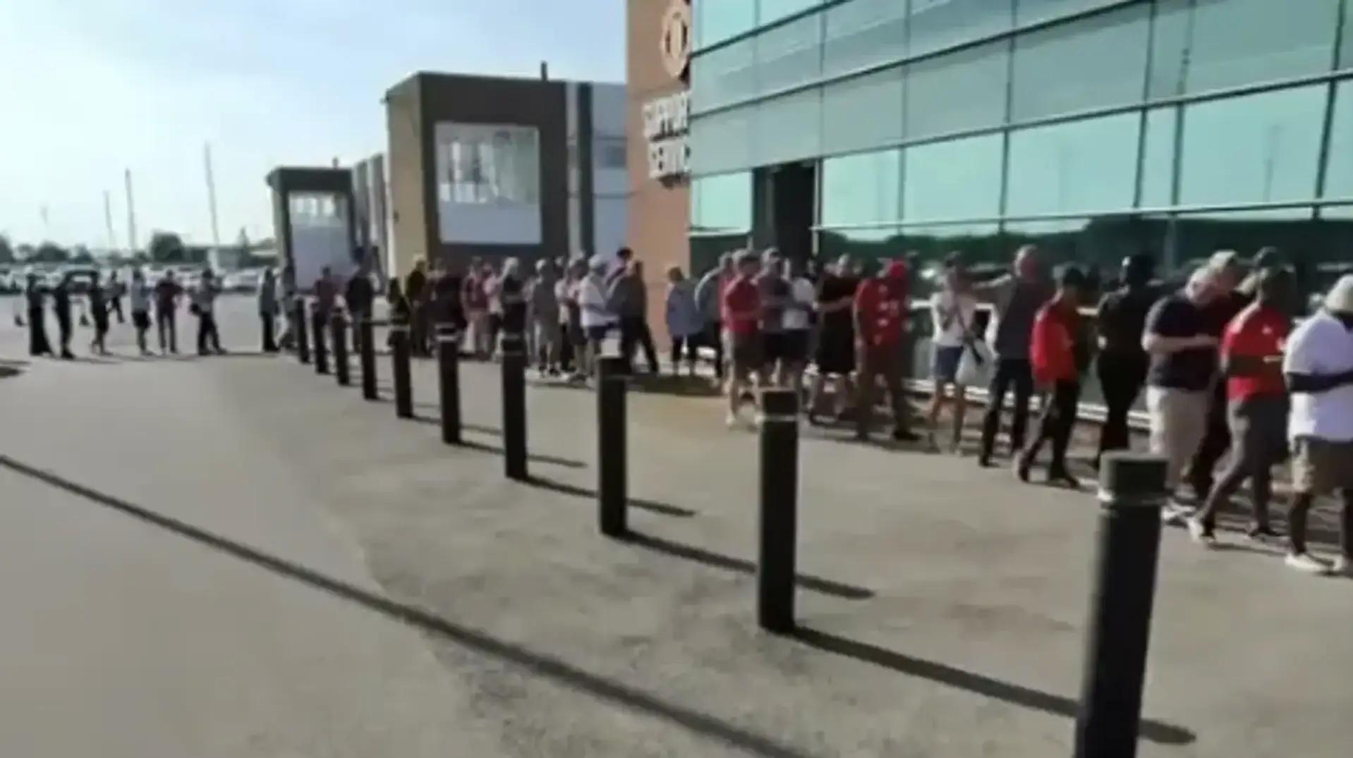 调查, 另一位球迷, entit