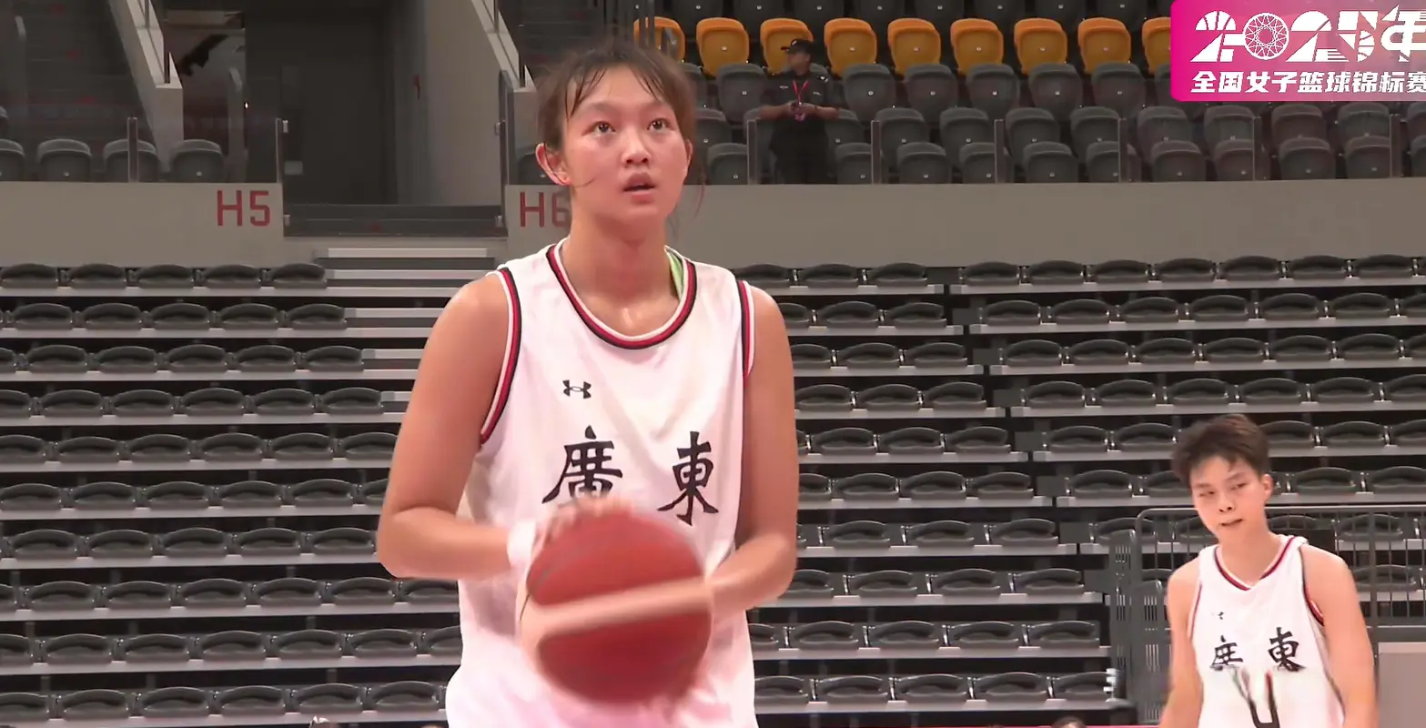 给了年轻人, 吴爽