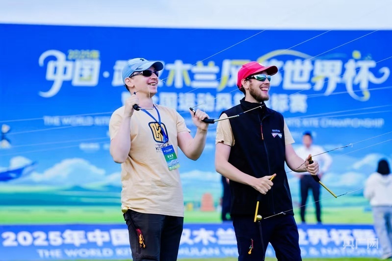 双人, 连串赛, 成功入选湖