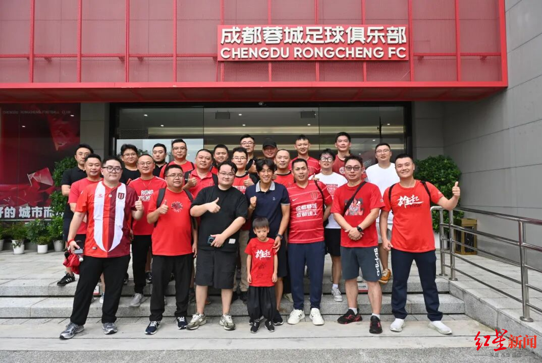 线作战之际, 其中票务体, 潘莉